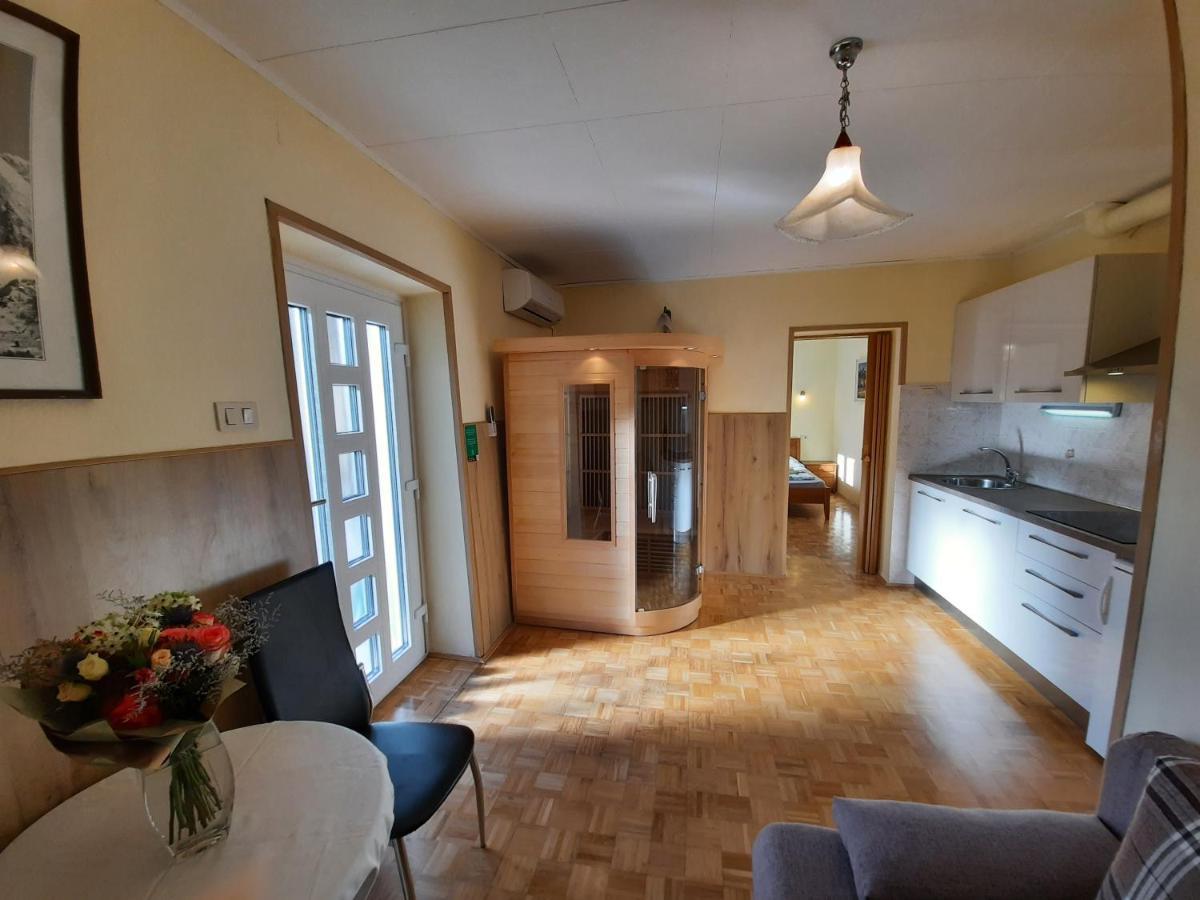 Chalet And Apartment Zonir With Sauna Kobarid Esterno foto