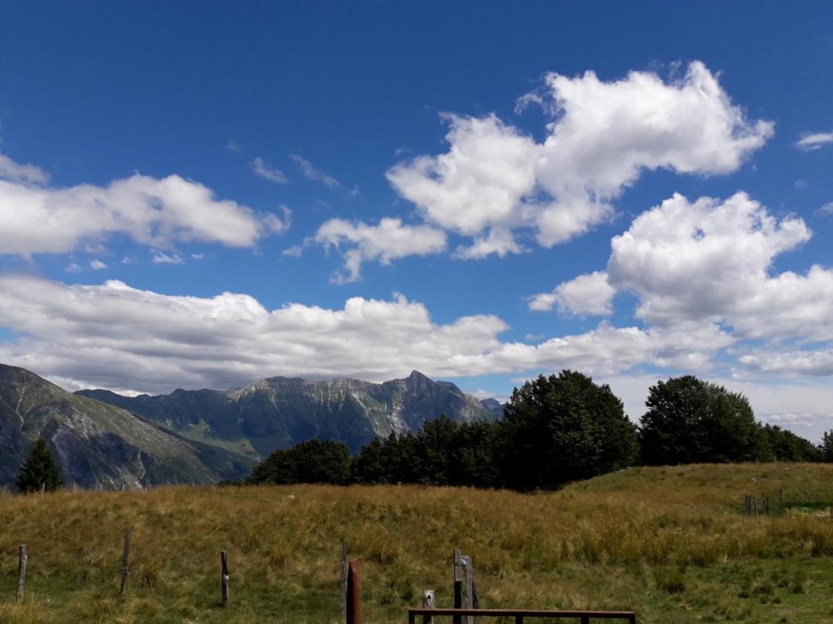 Chalet And Apartment Zonir With Sauna Kobarid Esterno foto